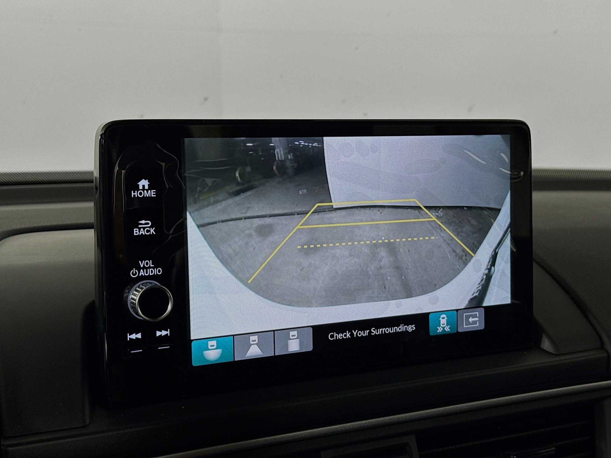 New 2025 Honda Pilot Touring image 16