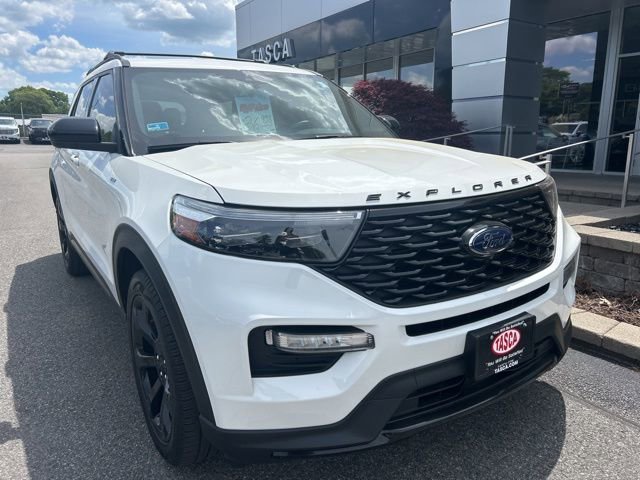 Used 2023 Ford Explorer ST-Line w/ Class IV Trailer Tow Package AWD/4WD image 1