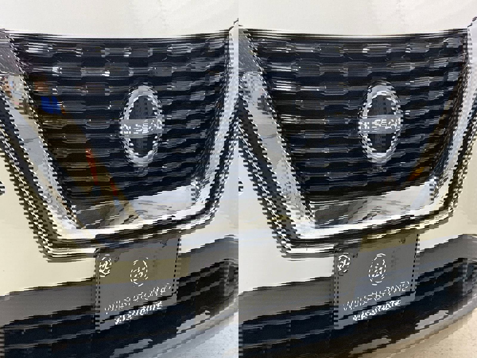 Used 2023 Nissan Rogue SL AWD/4WD image 27