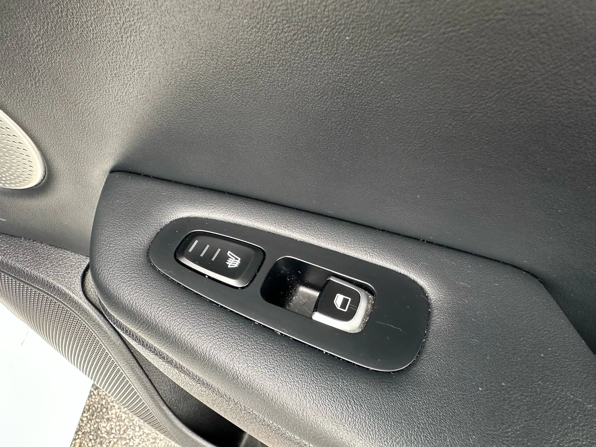 Used 2019 Kia Stinger GT2 image 23