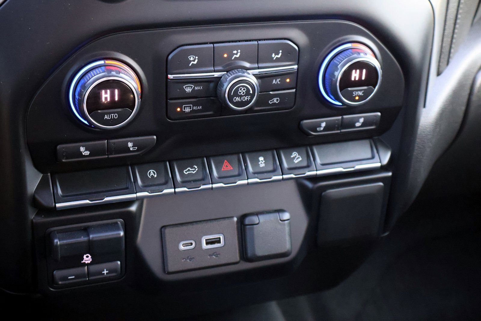 Used 2021 Chevrolet Silverado 1500 RST image 28