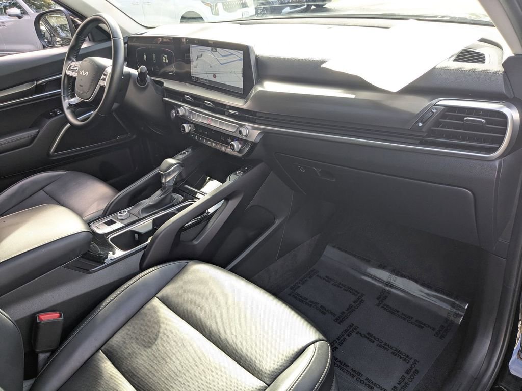 Used 2025 Kia Telluride S image 33