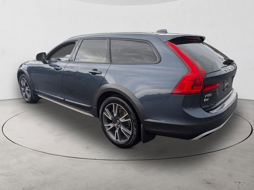 Used 2018 Volvo V90 T6 Cross Country w/ Convenience Package AWD/4WD image 7