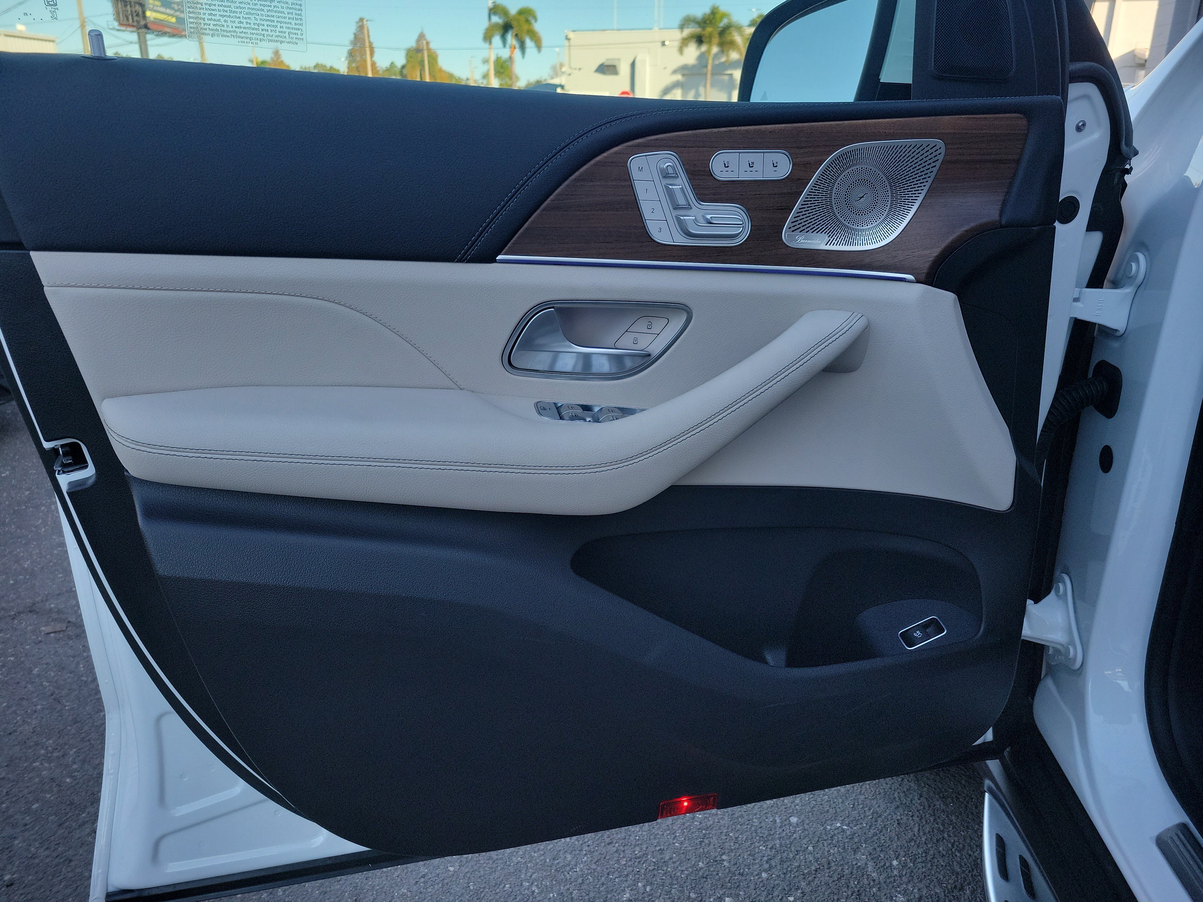 Certified 2025 Mercedes-Benz GLS 580 4MATIC image 23