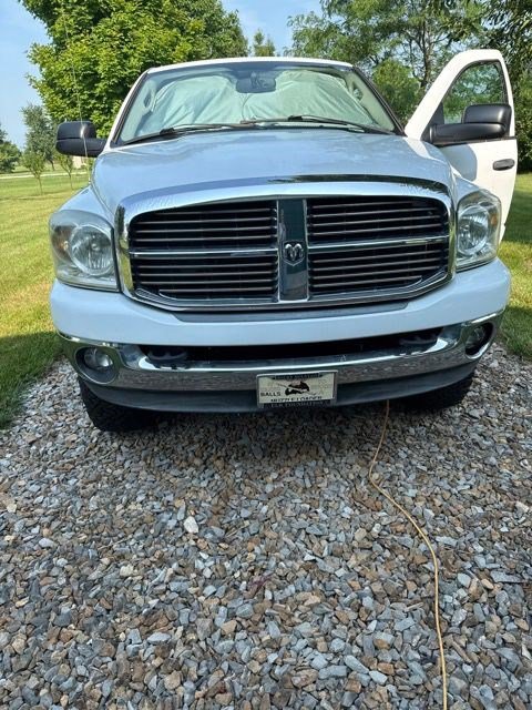 Used 2009 Dodge Ram 2500 Truck SLT w/ Trailer Tow Group AWD/4WD image 4