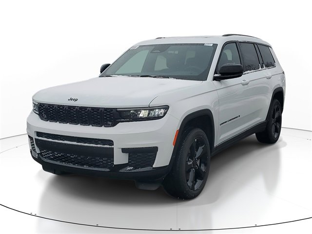 New 2025 Jeep Grand Cherokee L Altitude image 2