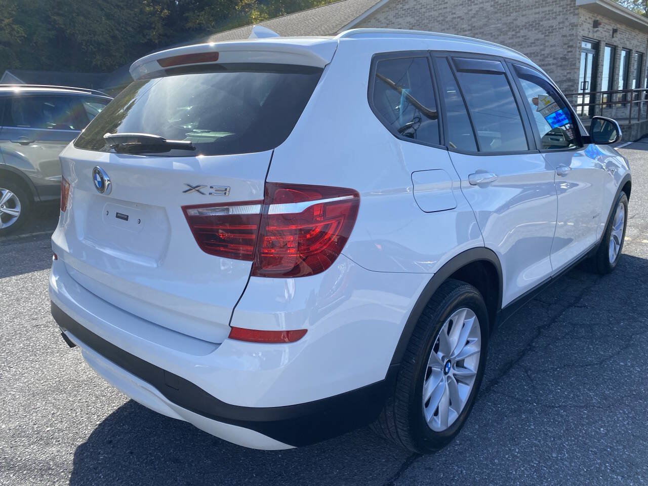 Used 2016 BMW X3 xDrive28i AWD/4WD image 5