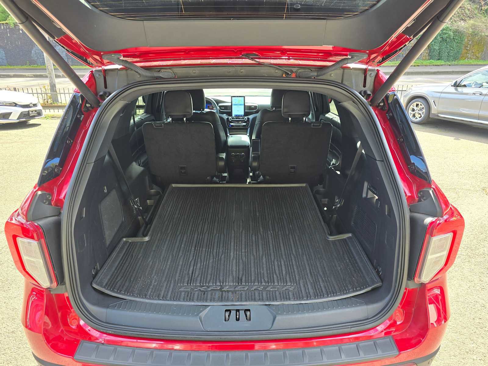 Used 2022 Ford Explorer ST w/ Equipment Group 401A image 13