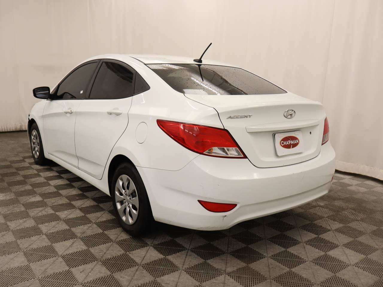Used 2015 Hyundai Accent GLS FWD image 3