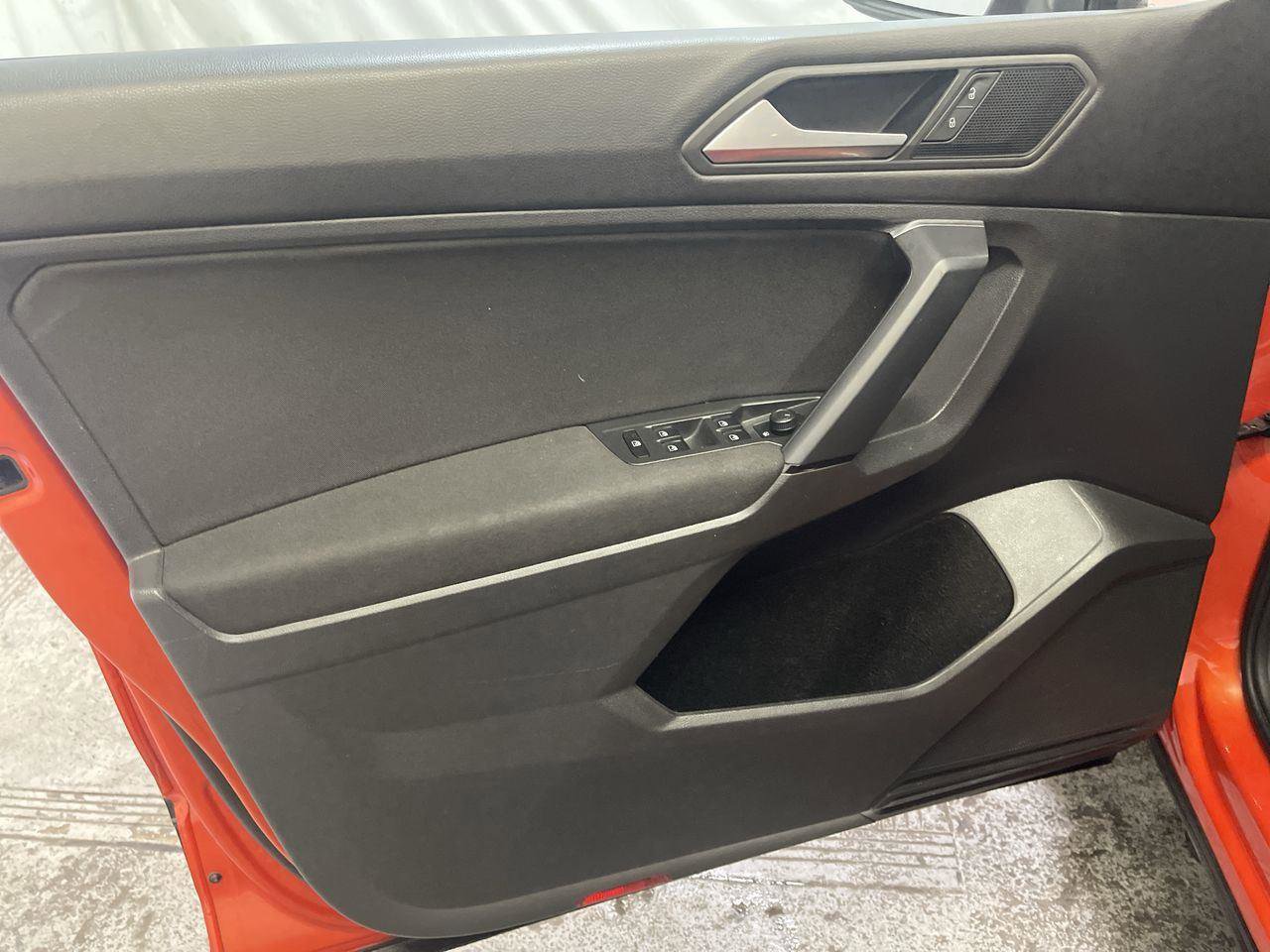 Used 2019 Volkswagen Tiguan S w/ 3rd Row Seat Package image 13