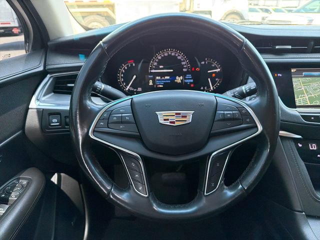 Used 2018 Cadillac XT5 Luxury w/ Driver Awareness Package AWD/4WD image 10