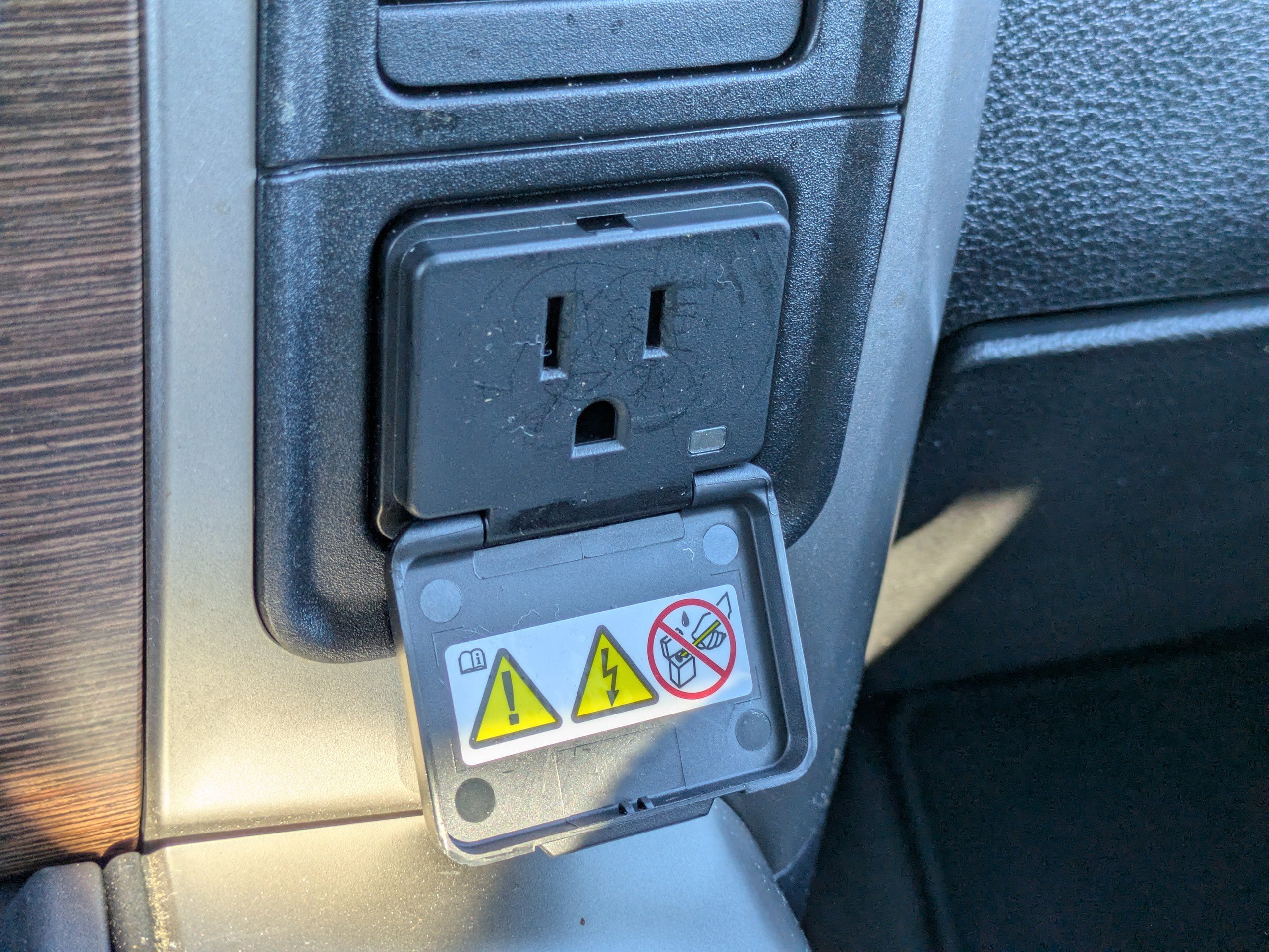 Used 2017 RAM 2500 Longhorn w/ Convenience Group image 25