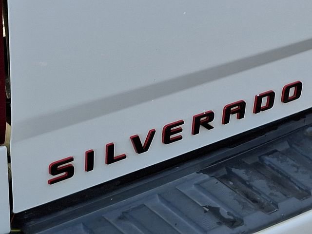 Used 2017 Chevrolet Silverado 1500 LTZ Z71 w/ Redline Edition image 36