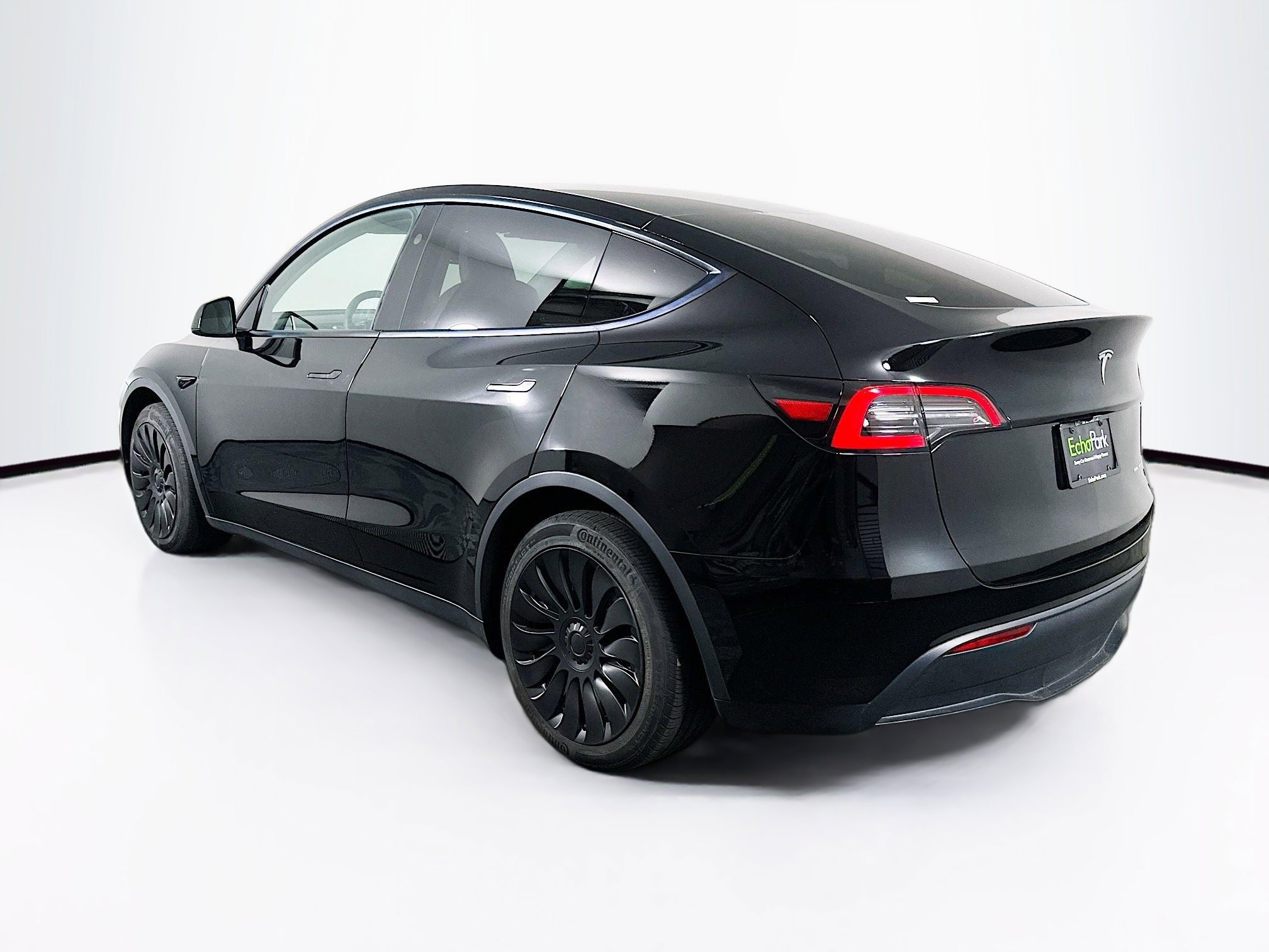 Used 2024 Tesla Model Y Long Range AWD/4WD image 5