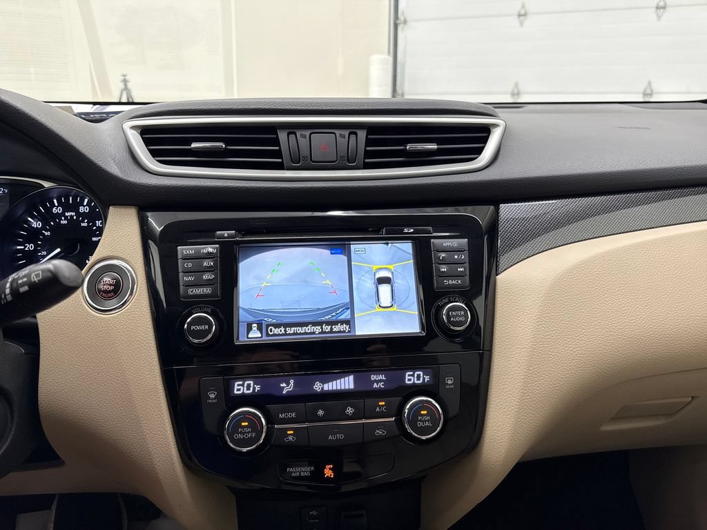 Used 2016 Nissan Rogue SL w/ SL Premium Package AWD/4WD image 19