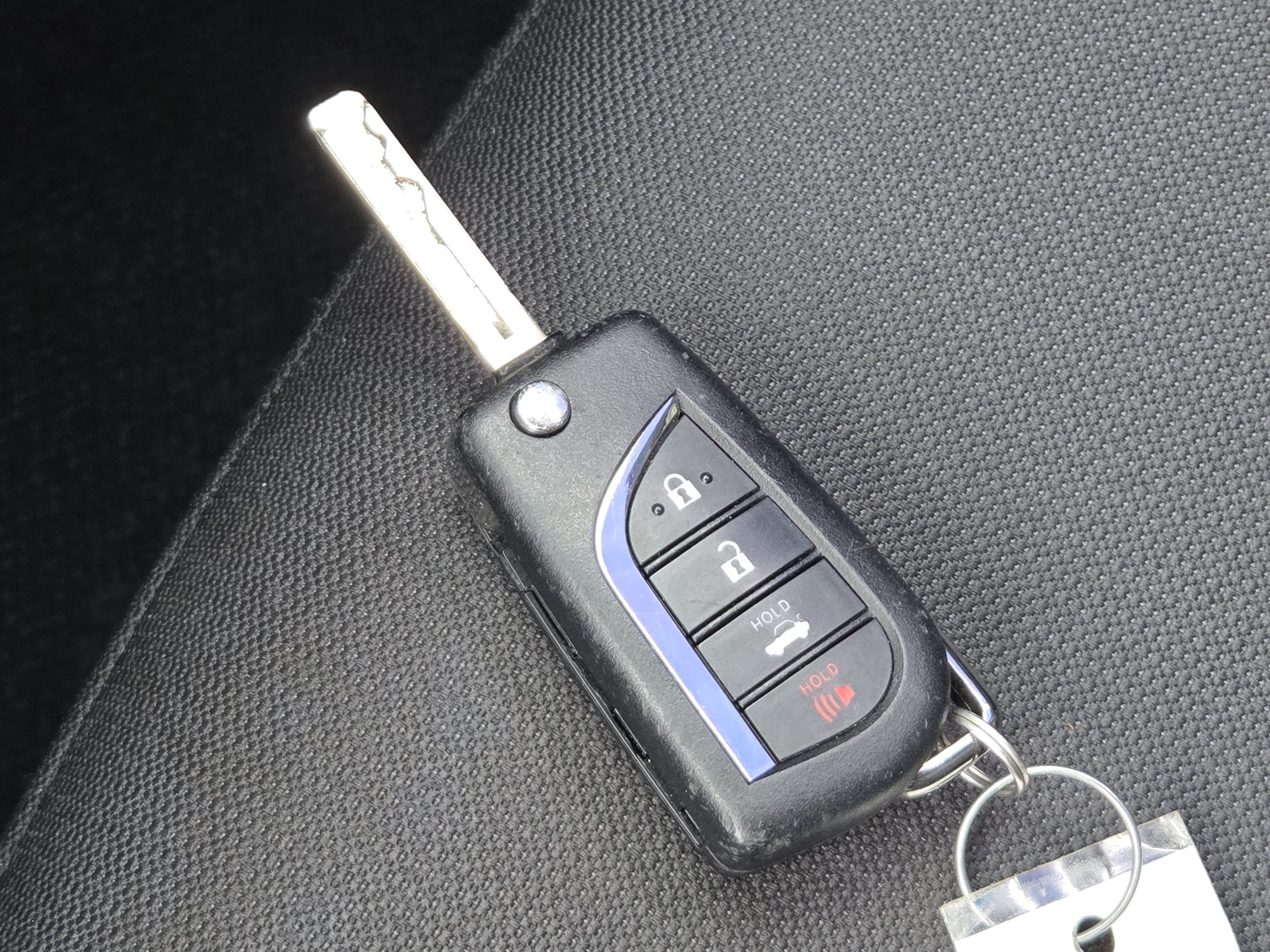 Used 2025 Toyota Corolla LE FWD image 19