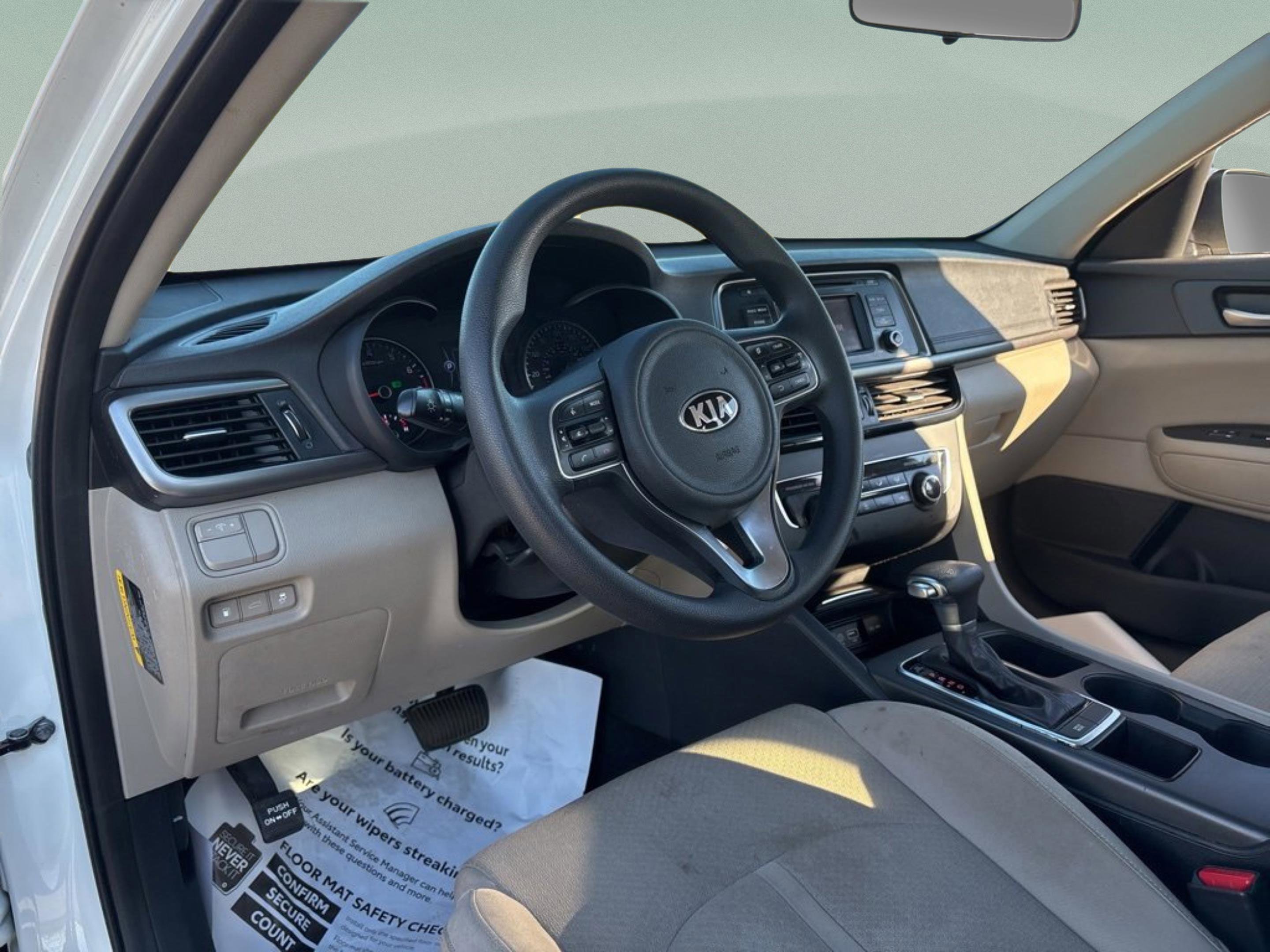 Used 2016 Kia Optima LX image 26