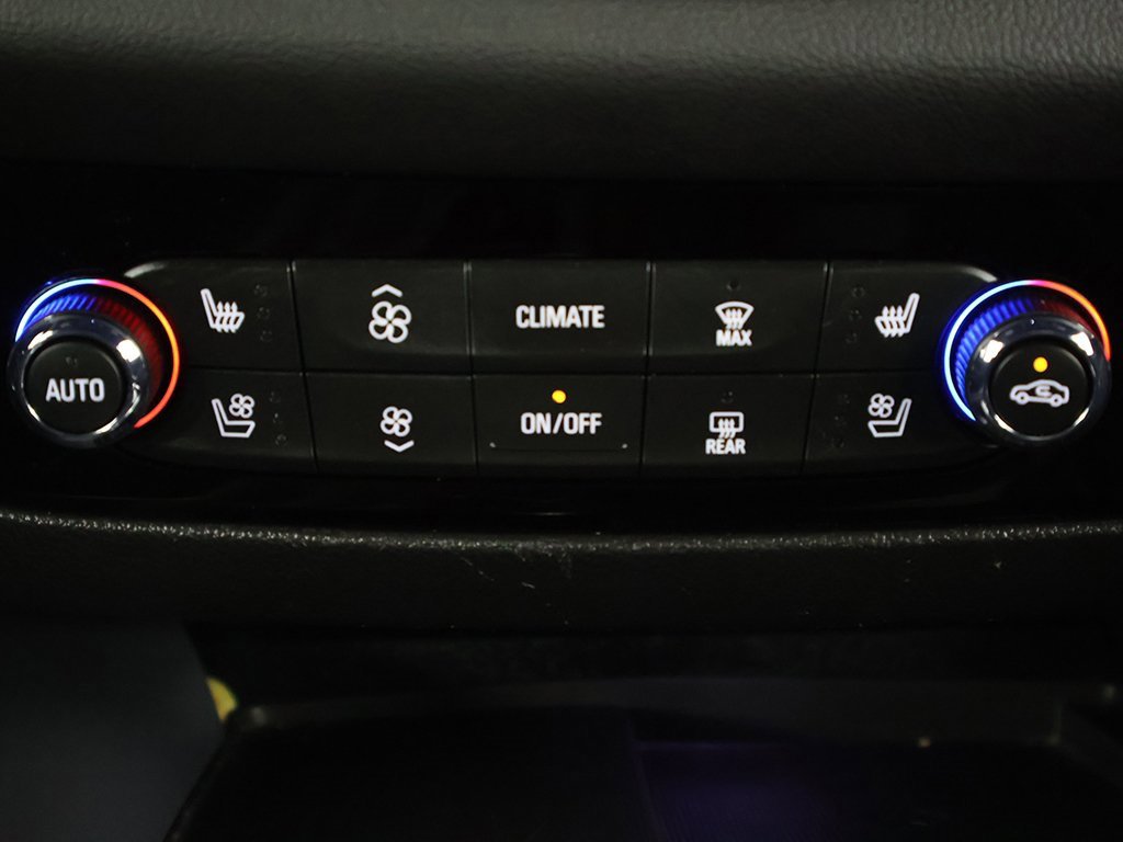 Used 2024 Buick Enclave Premium image 50