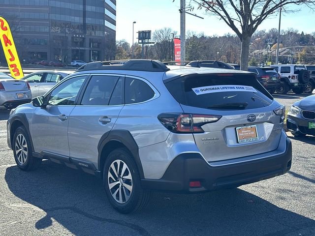 Used 2024 Subaru Outback Premium image 4