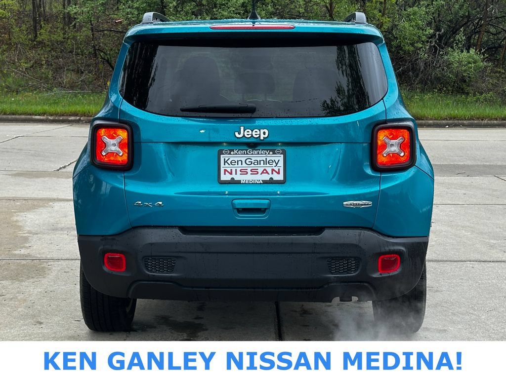 Used 2021 Jeep Renegade Latitude AWD/4WD image 4