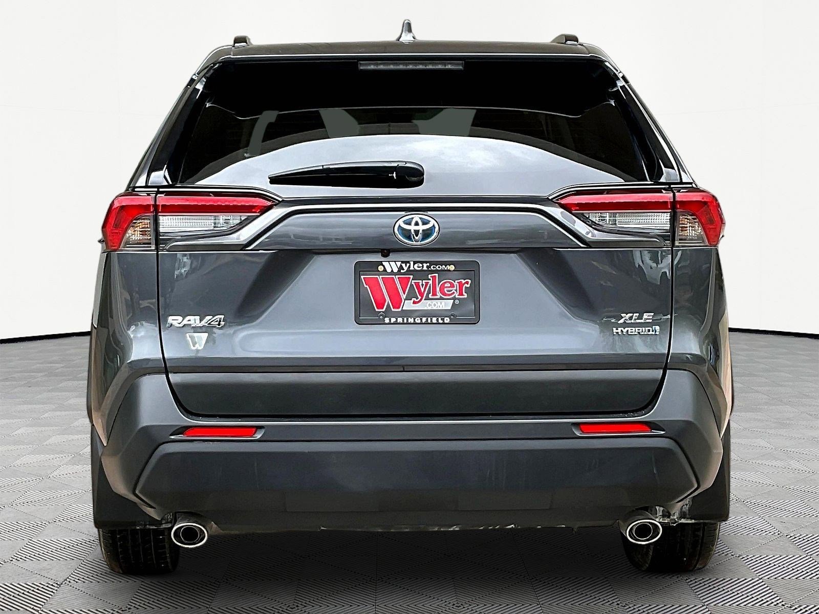 Used 2023 Toyota RAV4 XLE w/ Protection Package (TMS) AWD/4WD image 5