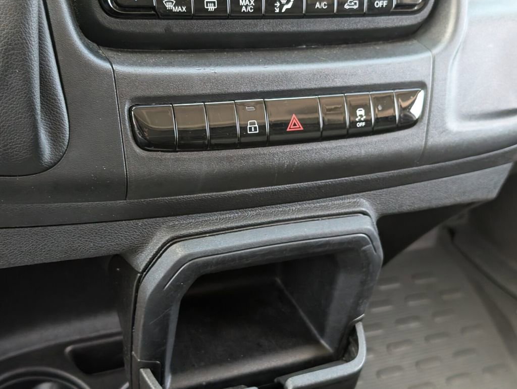 Used 2025 RAM ProMaster 2500 w/ Convenience Group FWD image 21