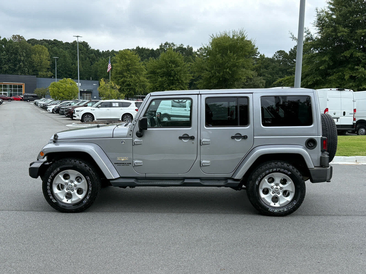 Used 2014 Jeep Wrangler Unlimited Sahara w/ Max Tow Package AWD/4WD image 2