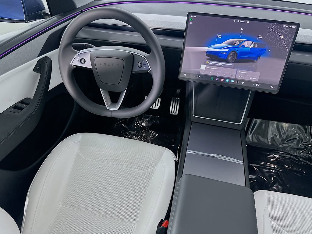 Used 2026 Tesla Model Y Long Range image 17