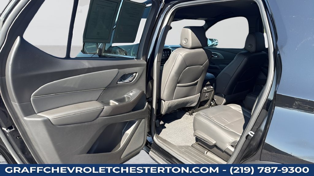 Used 2023 Chevrolet Traverse LT w/ Rear Camera Mirror Package AWD/4WD image 38