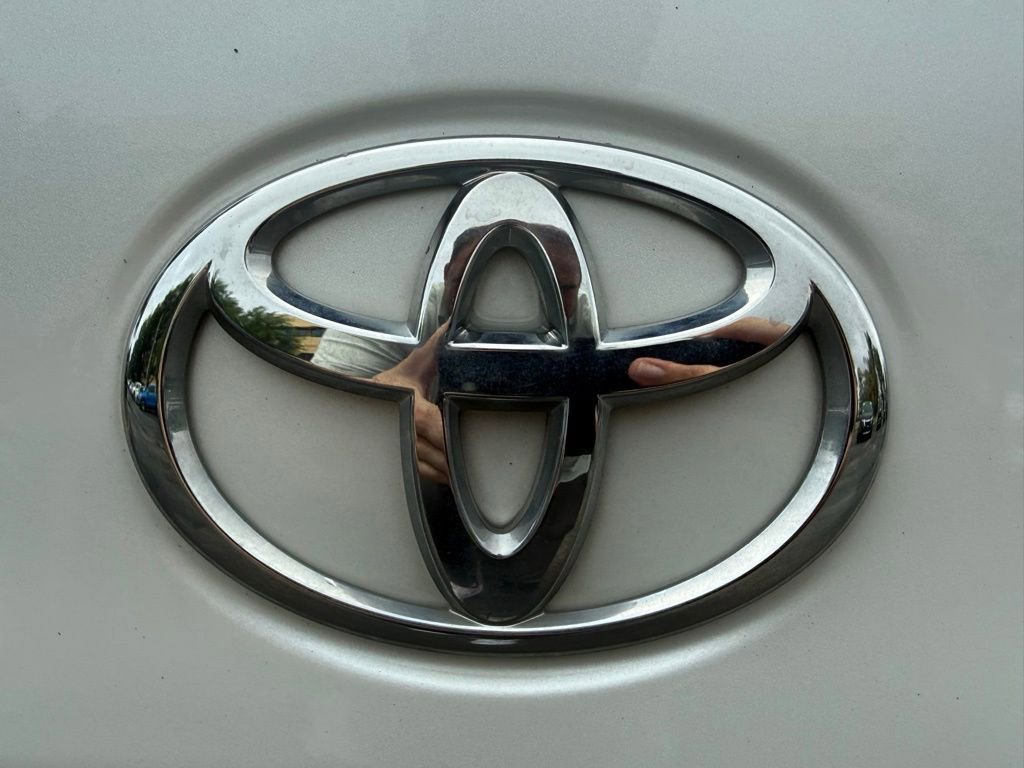 Used 2023 Toyota Corolla Cross XLE w/ Convenience Package AWD/4WD image 35