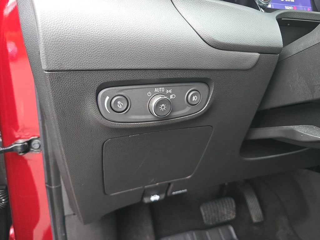 Used 2023 Buick Encore GX Essence w/ Experience Buick Package image 19