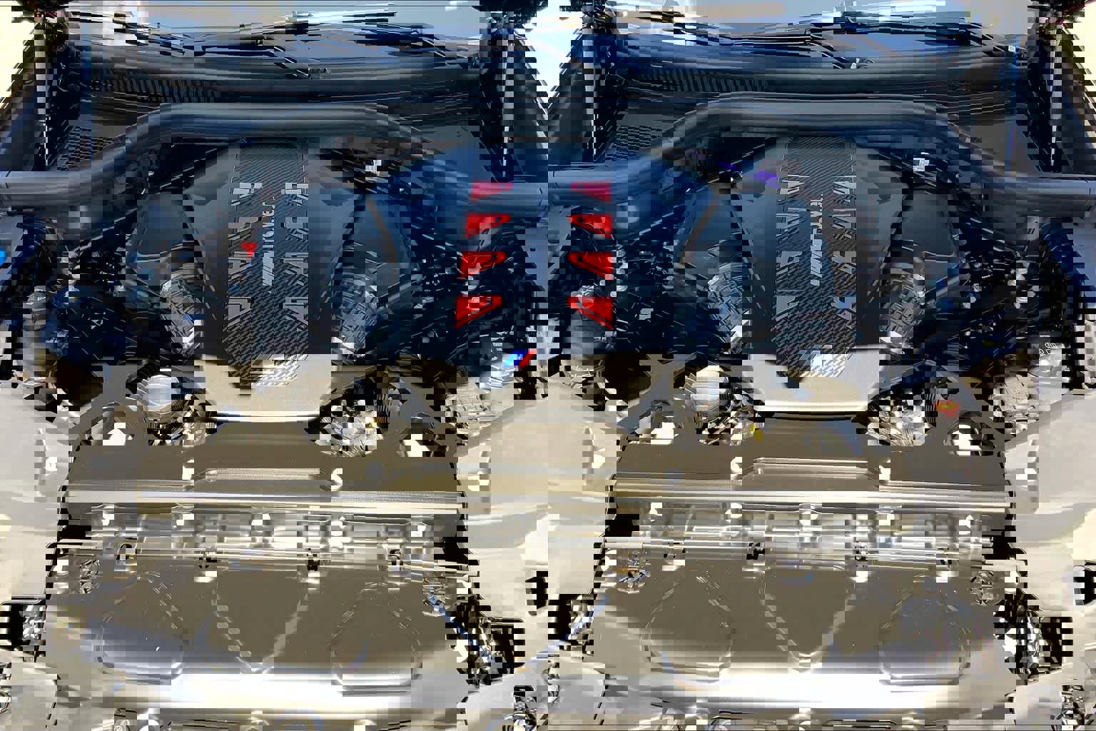 Used 2025 BMW X5 M Competition w/ Executive Package image 16