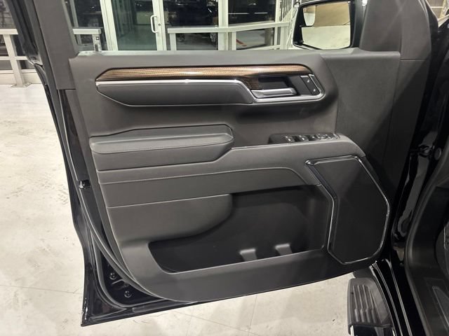 Used 2026 Chevrolet Silverado 1500 LT w/ Protection Package AWD/4WD image 13