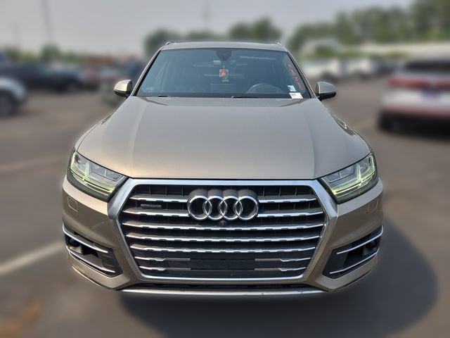 Used 2017 Audi Q7 3.0T Prestige AWD/4WD image 2