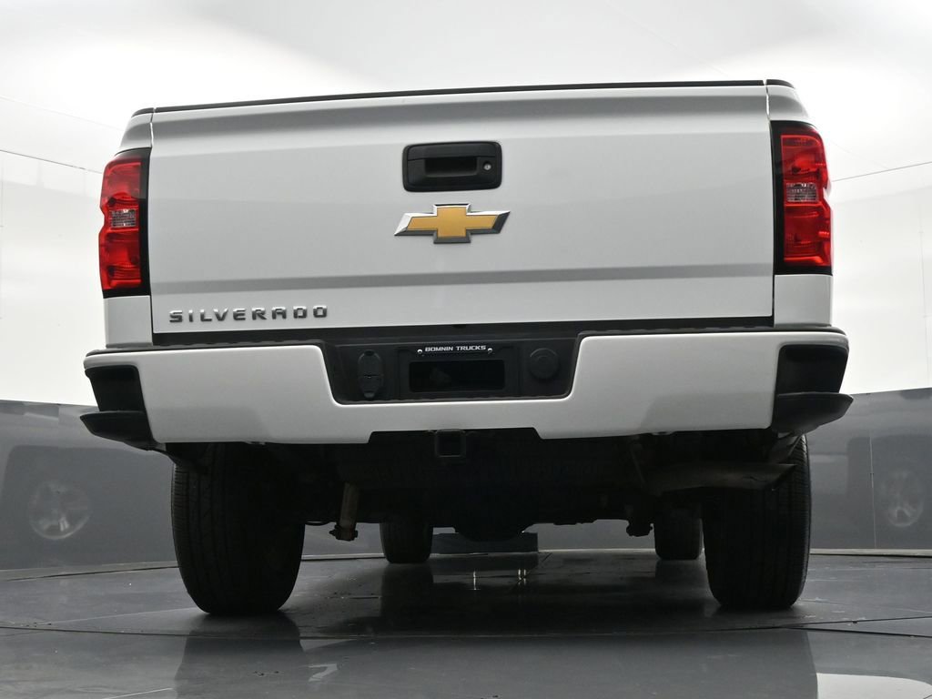 Used 2018 Chevrolet Silverado 1500 LT w/ All Star Edition image 26