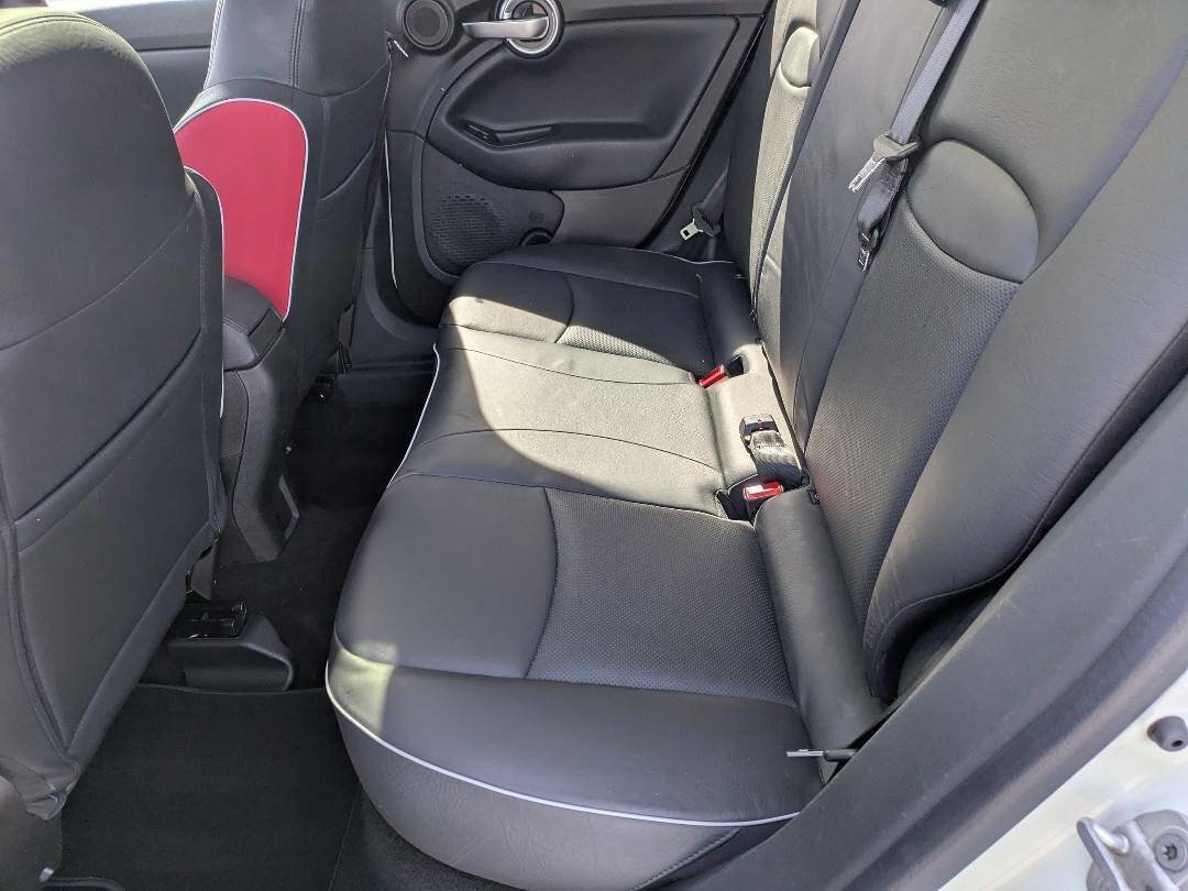 Used 2016 FIAT 500X Lounge image 14