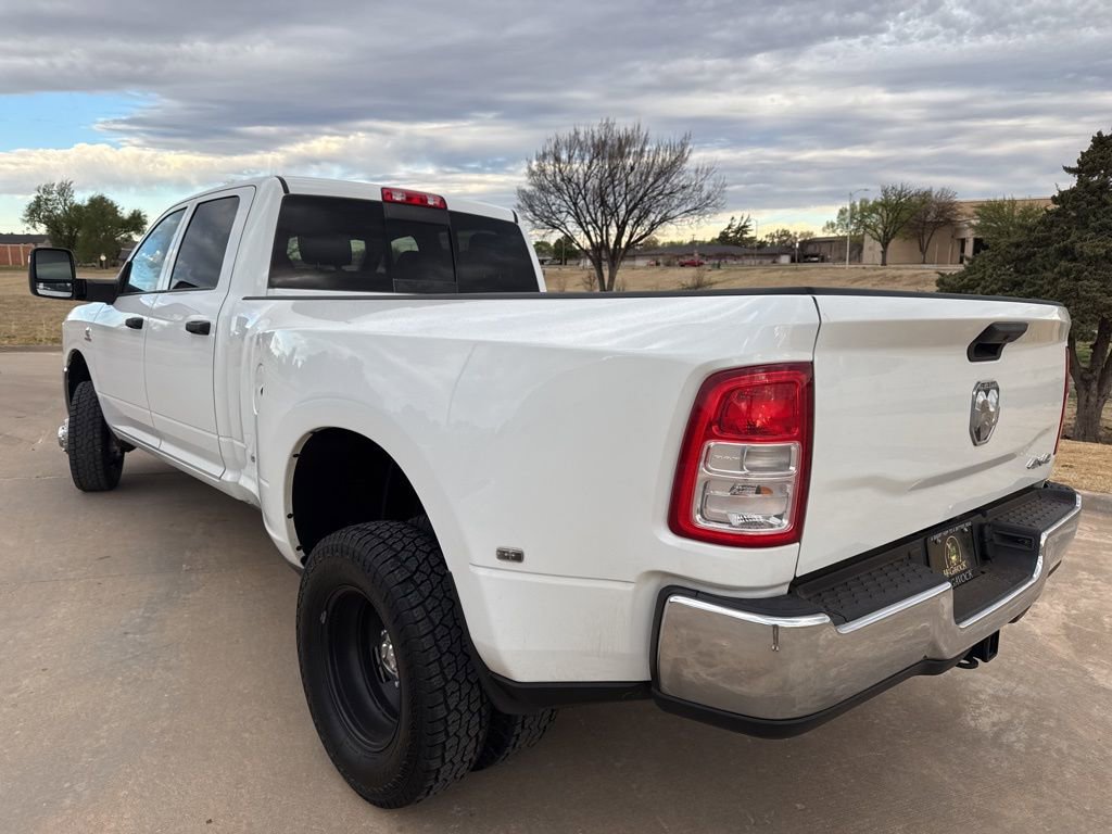 Used 2024 RAM 3500 Tradesman w/ Chrome Appearance Group image 3