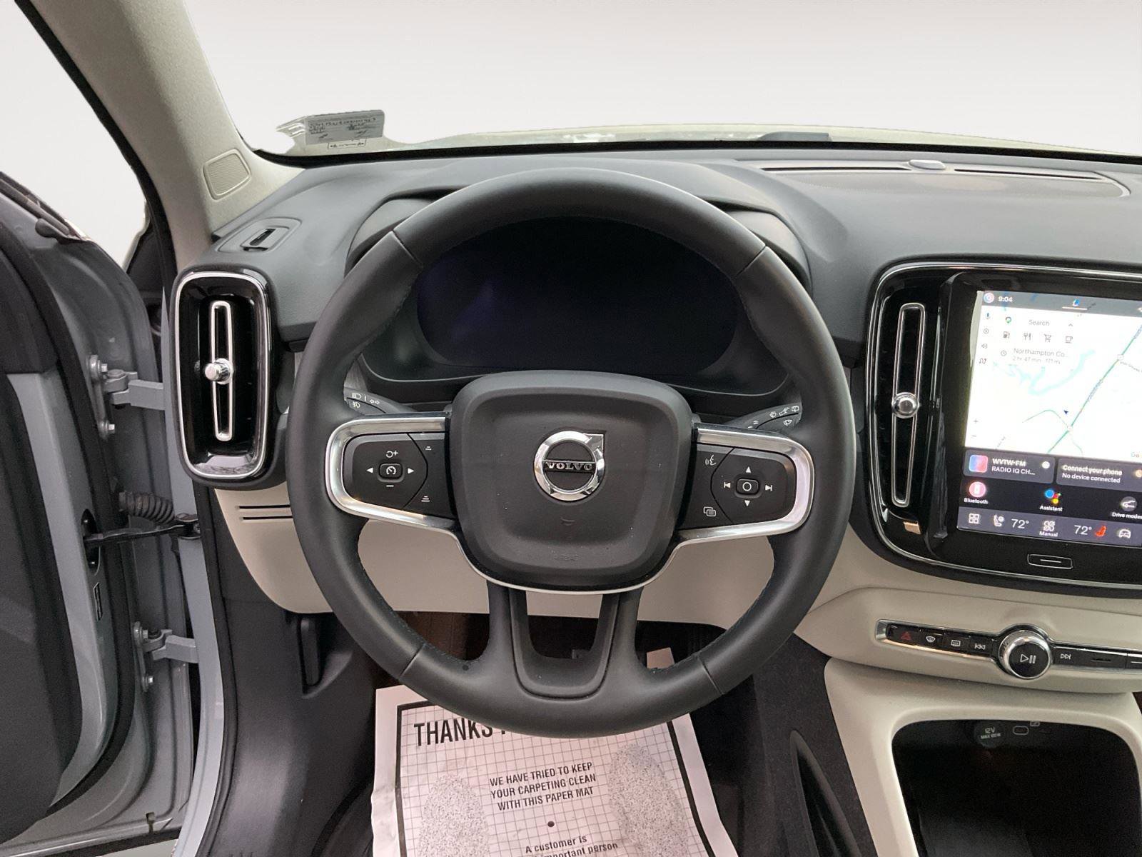 Certified 2025 Volvo XC40 B5 Plus image 12