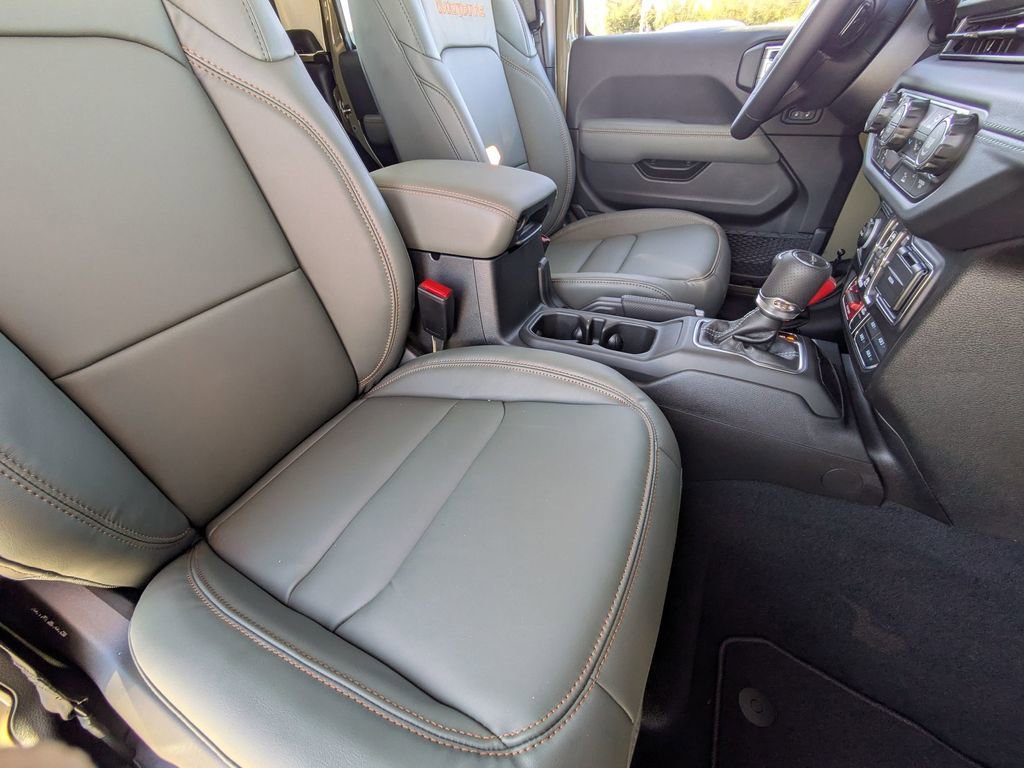 New 2026 Jeep Gladiator Mojave AWD/4WD image 31
