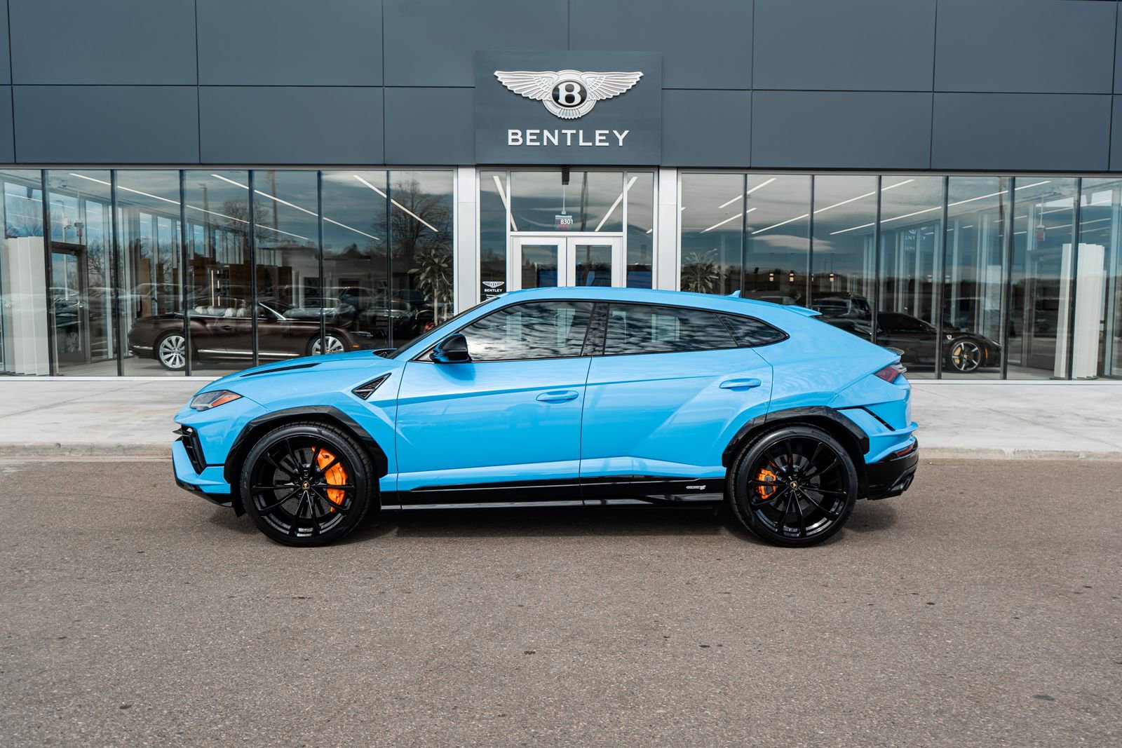 Used 2023 Lamborghini Urus S image 5