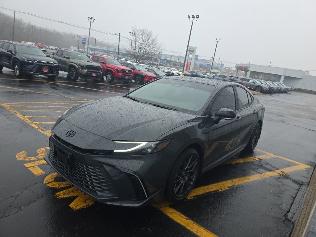 Used 2025 Toyota Camry XSE w/ Premium Plus Package image 8