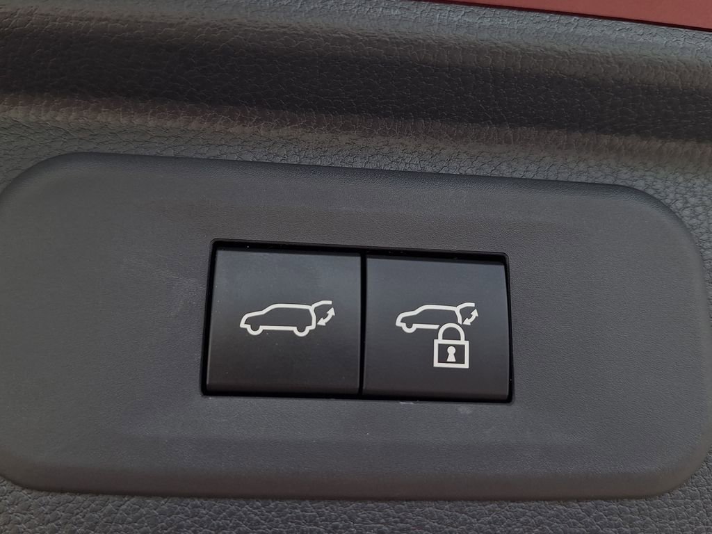 Used 2026 Toyota Grand Highlander AWD Hybrid image 32