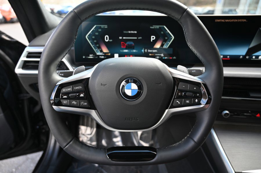 Used 2025 BMW 330i xDrive Sedan AWD/4WD image 24