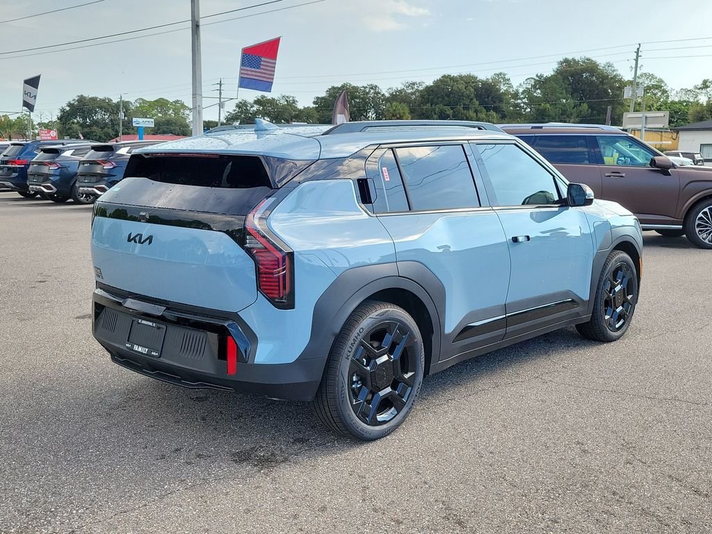 New 2027 Kia EV3 Wind FWD image 6