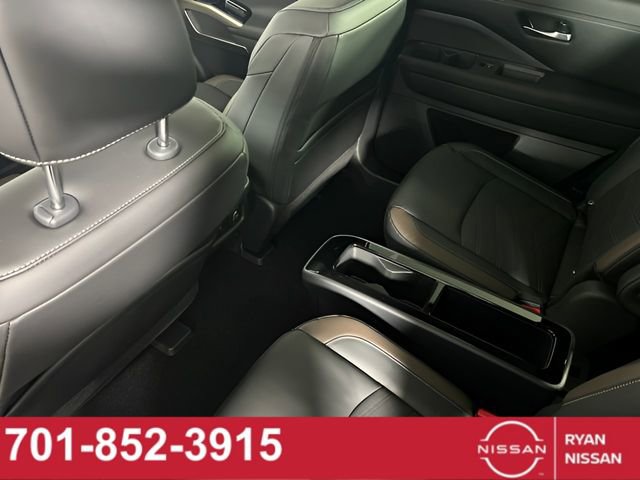 New 2025 Nissan Pathfinder Platinum image 26