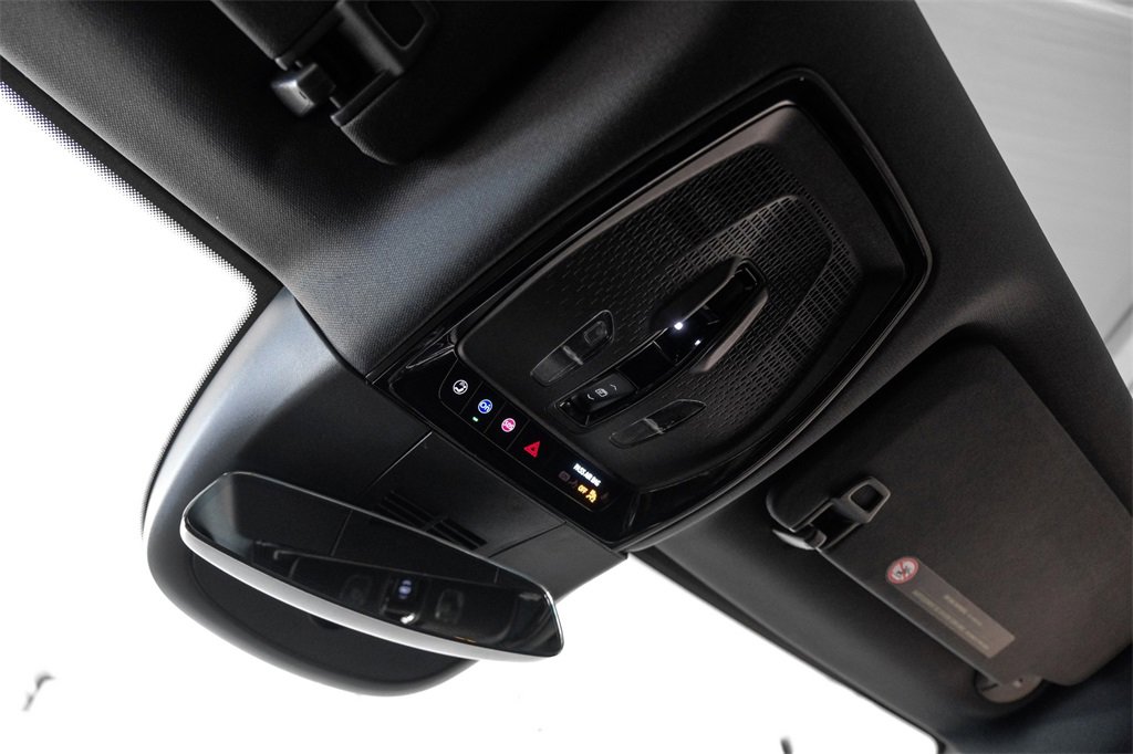 Used 2024 Cadillac Lyriq Luxury image 27