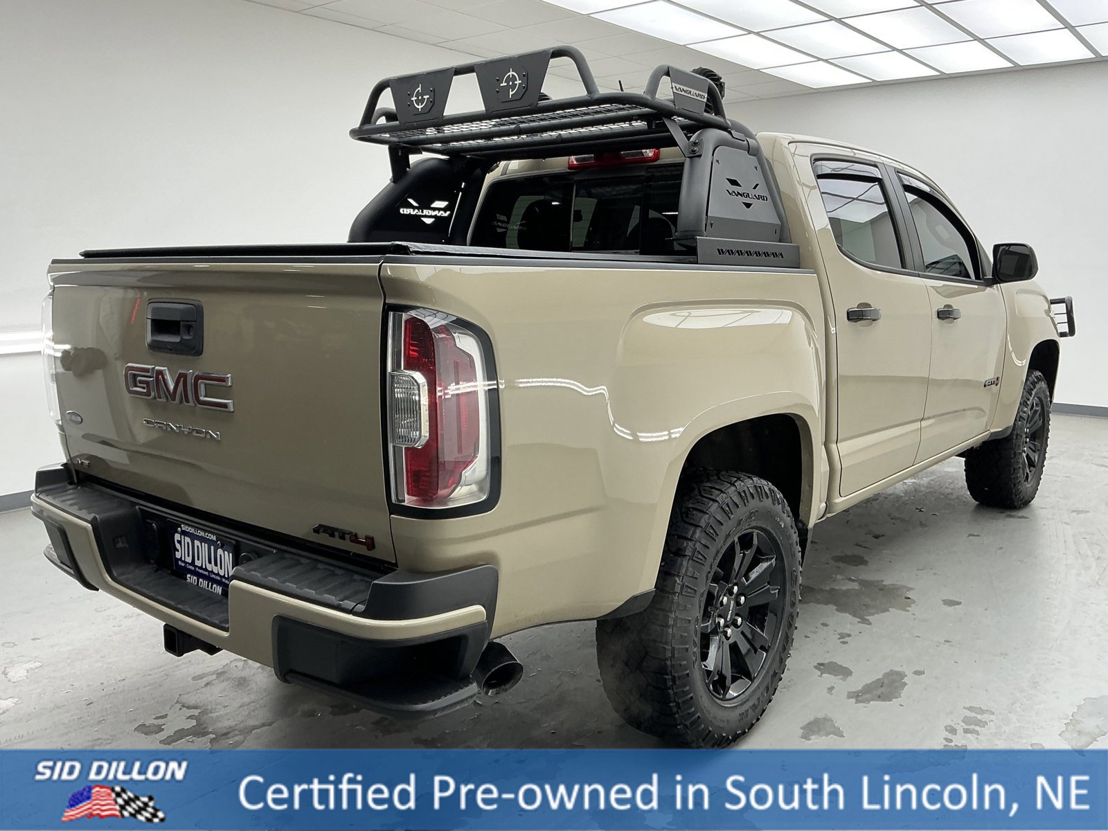 Used 2022 GMC Canyon AT4 image 4