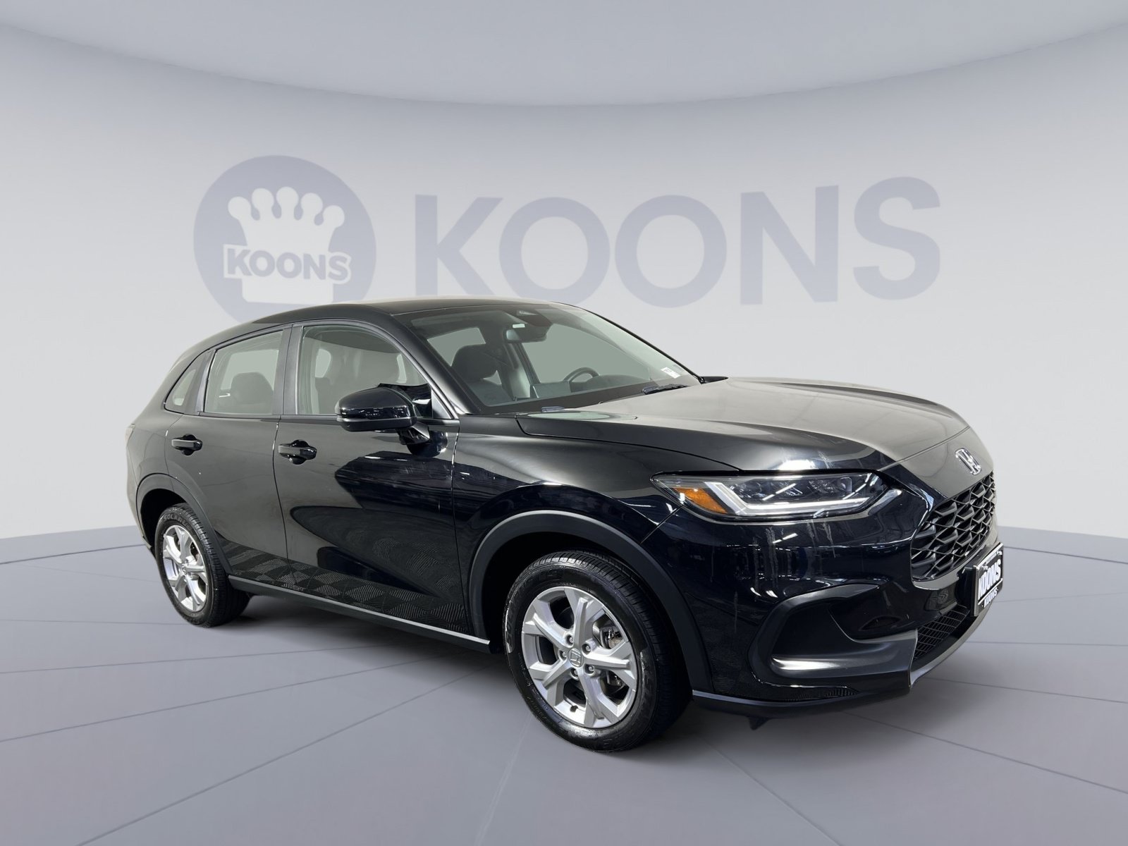 Used 2023 Honda HR-V LX image 2