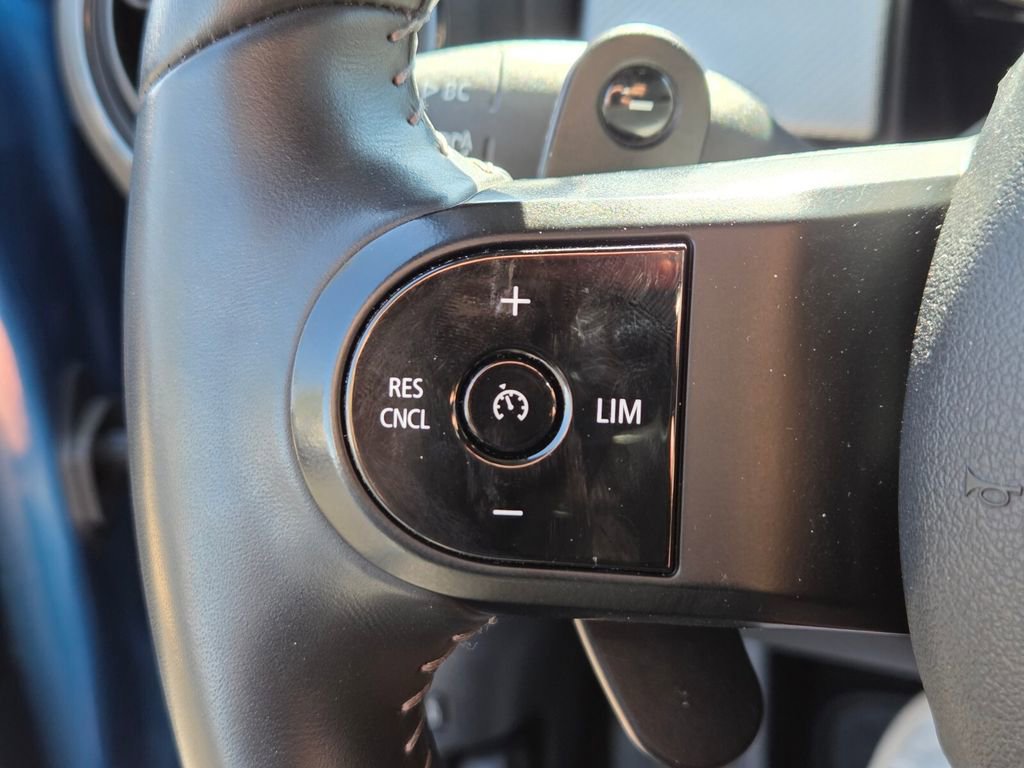 Used 2023 MINI Cooper S image 26