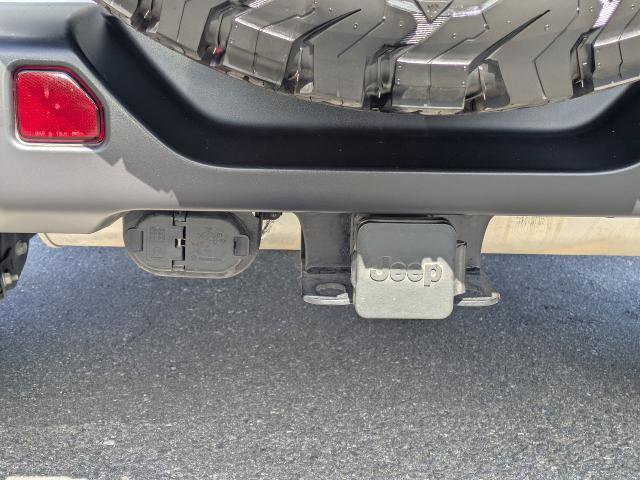 Used 2025 Jeep Wrangler Willys image 13